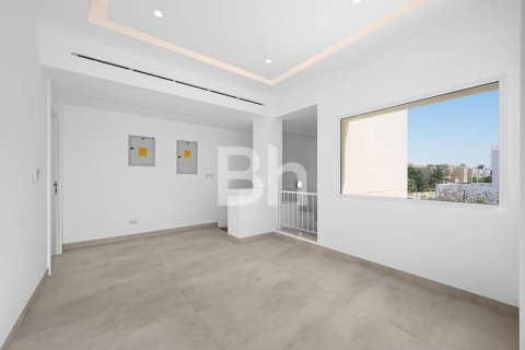 Villa en Dubai, 5 dormitorios, 549 m², № 23983 - foto 14