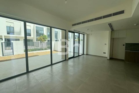 Villa in Dubai 3 bedrooms, 179 sq.m. № 23977 - photo 12