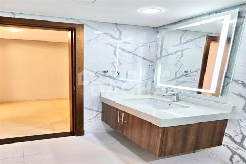 Apartamento en Business Bay, Dubai, 2 dormitorios, 146.7 m², № 6773 - foto 6