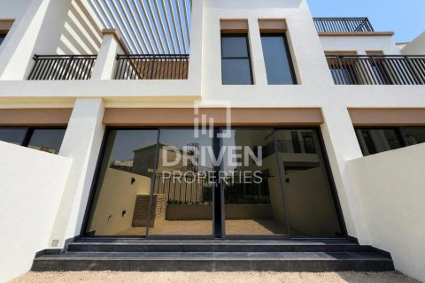 Townhouse in Damac Lagoons, Dubai 4 bedrooms, 144 sq.m. № 137002 - photo 19