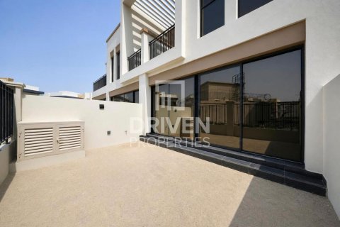 Townhouse in Damac Lagoons, Dubai 4 bedrooms, 144 sq.m. № 137002 - photo 18