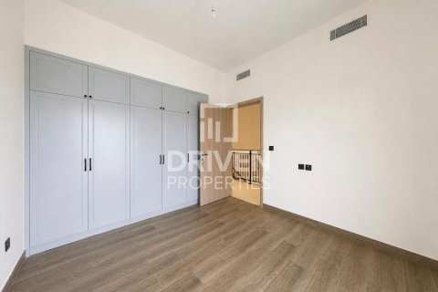 Townhouse in Damac Lagoons, Dubai 4 bedrooms, 144 sq.m. № 137002 - photo 8