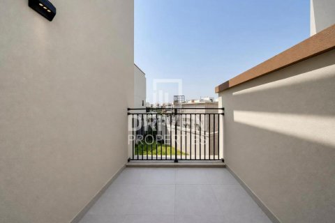 Townhouse in Damac Lagoons, Dubai 4 bedrooms, 144 sq.m. № 137002 - photo 21