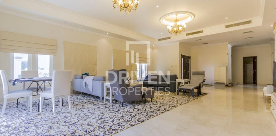 Villa en The Villa, Dubai, 5 dormitorios, 658.5 m², № 136999