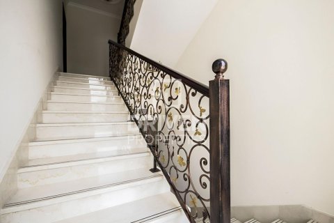 Villa en The Villa, Dubai, 5 dormitorios, 658.5 m², № 136999 - foto 8