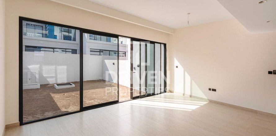 Maison de ville à Damac Lagoons, Dubai, 3 chambres, 144 m², № 136997