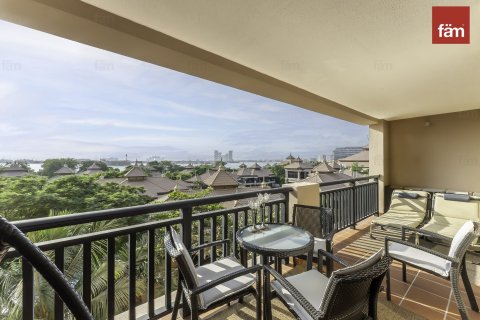 Apartment in Palm Jumeirah, Dubai 1 bedroom, 106.9 sq.m. № 60596 - photo 1