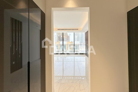 Купить виллу в Al Furjan, Дубай: 5 спален, 600м², № 104795 - фото 24