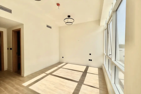 Купить таунхаус в Дубай Инвестмент Парке, Дубай: 4 спальни, 87м², № 104797 - фото 9