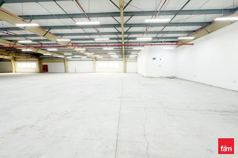 Entrepôt à Jebel Ali, Dubai, 3499.8 m², № 48912 - photo 5