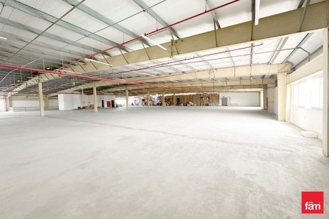 Entrepôt à Jebel Ali, Dubai, 3499.8 m², № 48912 - photo 2