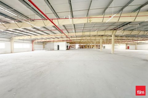 Entrepôt à Jebel Ali, Dubai, 3499.8 m², № 48912 - photo 1