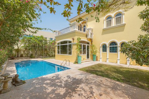 Villa in Dubai 3 bedrooms, 547.1 sq.m. № 48921 - photo 1