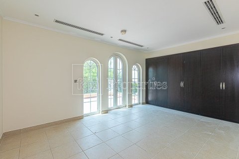 Villa in Dubai 3 bedrooms, 547.1 sq.m. № 48921 - photo 11