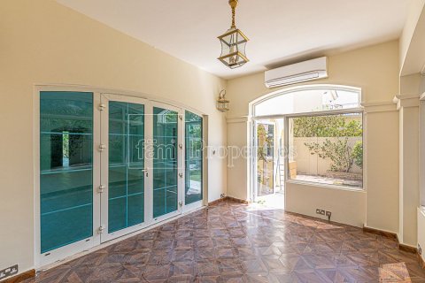Villa in Dubai 3 bedrooms, 547.1 sq.m. № 48921 - photo 10