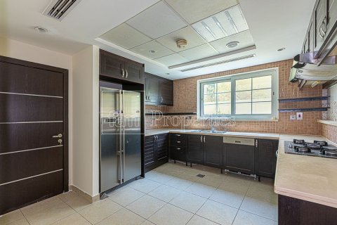 Villa in Dubai 3 bedrooms, 547.1 sq.m. № 48921 - photo 23