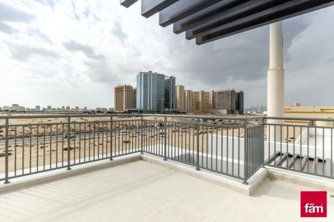 Townhouse in Dubai Sports City, Dubai 4 bedrooms, 173.6 sq.m. № 48911 - photo 6