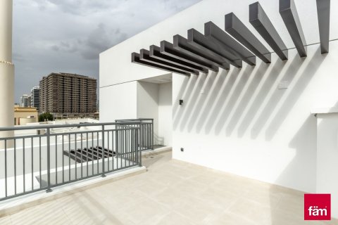 Townhouse in Dubai Sports City, Dubai 4 bedrooms, 173.6 sq.m. № 48911 - photo 24