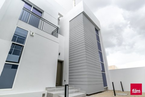 Townhouse in Dubai Sports City, Dubai 4 bedrooms, 173.6 sq.m. № 48911 - photo 1