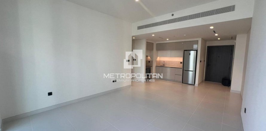 Appartement à EMAAR Beachfront, Dubai Harbour, Dubai, 1 chambre, 69 m², № 72822