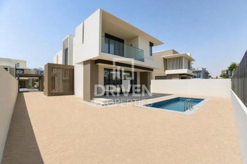 Villa in Jebel Ali, Dubai 4 bedrooms, 640.01 sq.m. № 143054