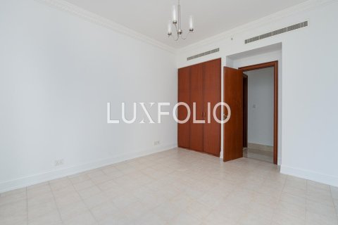 Apartment in Emaar 6 Towers, Dubai Marina, Dubai 2 bedrooms, 159 sq.m. № 45345 - photo 16