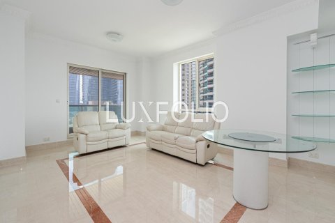 Apartment in Emaar 6 Towers, Dubai Marina, Dubai 2 bedrooms, 159 sq.m. № 45345 - photo 4