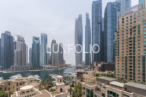 Apartment in Emaar 6 Towers, Dubai Marina, Dubai 2 bedrooms, 159 sq.m. № 45345 - photo 9