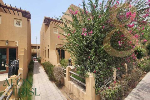 Купить таунхаус в North Village, Al Furjan, Дубай: 3 спальни, 224м², № 60676 - фото 3