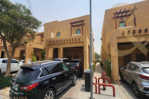 Купить таунхаус в North Village, Al Furjan, Дубай: 3 спальни, 224м², № 60676 - фото 2