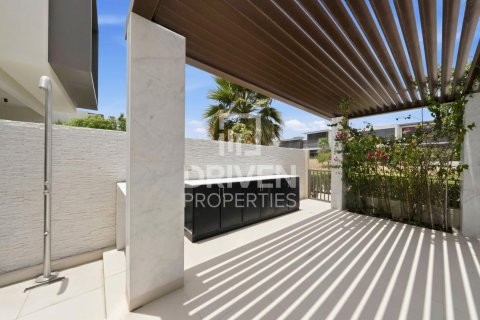 Villa in Golf Place, Dubai Hills Estate, Dubai 4 bedrooms, 698.35 sq.m. № 126541 - photo 23