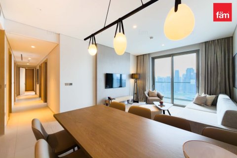 Снять в аренду квартиру в Даунтаун Дубай (Даунтаун Бурдж Дубай), Дубай: 3 спальни, 141.2м², № 89531 - фото 2