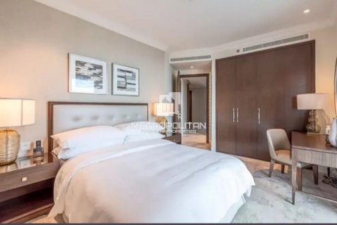 Apartment in The Address Residence Fountain Views, Downtown Dubai (Downtown Burj Dubai), Dubai 3 bedrooms, 185 sq.m. № 7355 - photo 7