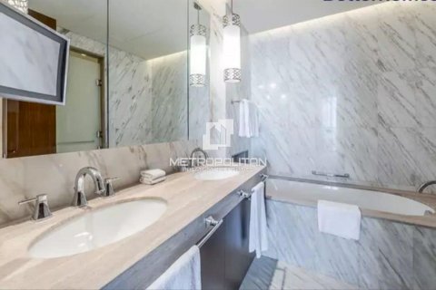 Apartment in The Address Residence Fountain Views, Downtown Dubai (Downtown Burj Dubai), Dubai 3 bedrooms, 185 sq.m. № 7355 - photo 13