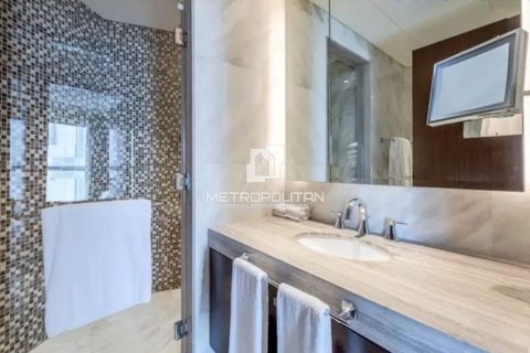 Apartment in The Address Residence Fountain Views, Downtown Dubai (Downtown Burj Dubai), Dubai 3 bedrooms, 185 sq.m. № 7355 - photo 12