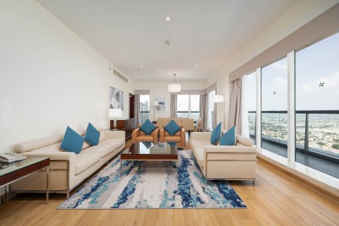 Apartment in Sheikh Zayed Road, Dubai 3 bedrooms, 190 sq.m. № 138984 - photo 5