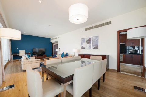 Apartment in Sheikh Zayed Road, Dubai 3 bedrooms, 190 sq.m. № 138984 - photo 8