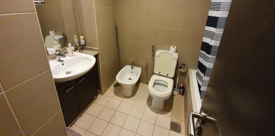 Квартира в REMRAAM APARTMENTS в Remraam, Дубай, 2 спальни, 112м², № 30143