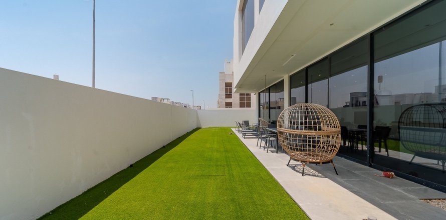 Вилла в Дубае, 4 спальни, 464.8м², № 7964