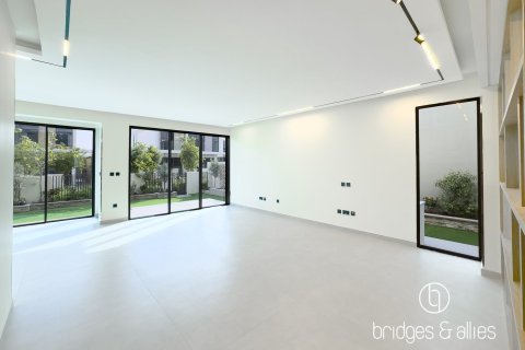 Villa en Tilal Al Ghaf, Dubai, 4 dormitorios, 377 m², № 113067 - foto 3