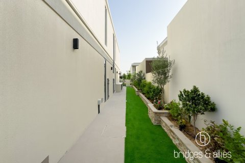Villa en Tilal Al Ghaf, Dubai, 4 dormitorios, 377 m², № 113067 - foto 22