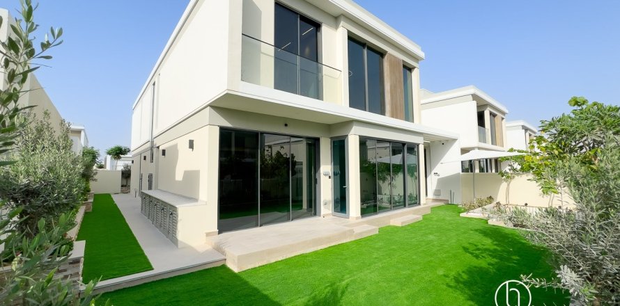 Villa en Tilal Al Ghaf, Dubai, 4 dormitorios, 377 m², № 113067
