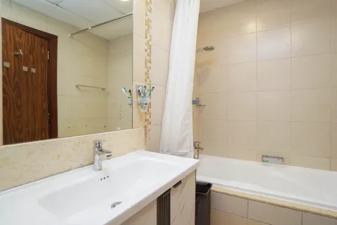 Apartment in Business Bay, Dubai 3 bedrooms, 172 sq.m. № 113076 - photo 29