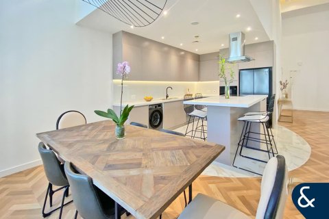 Duplex in Bahar, Jumeirah Beach Residence, Dubai 3 bedrooms, 278 sq.m. № 75806 - photo 7