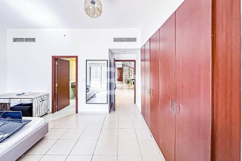 Купить квартиру в Джумейра Бич Резиденс, Дубай: 4 спальни, 332м², № 57363 - фото 9