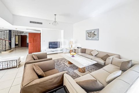 Купить квартиру в Джумейра Бич Резиденс, Дубай: 4 спальни, 332м², № 57363 - фото 3