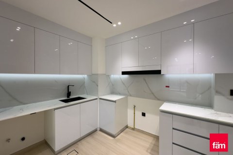 Apartment in Dubai 3 bedrooms, 125.1 sq.m. № 16610 - photo 8