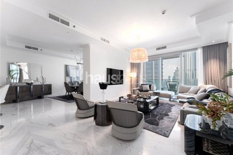 Apartment in Downtown Dubai (Downtown Burj Dubai), Dubai 4 bedrooms, 361 sq.m. № 43521 - photo 14