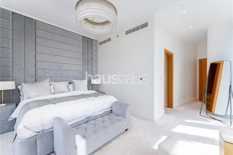 Apartment in Downtown Dubai (Downtown Burj Dubai), Dubai 4 bedrooms, 361 sq.m. № 43521 - photo 19