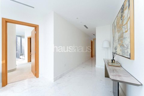 Apartment in Downtown Dubai (Downtown Burj Dubai), Dubai 4 bedrooms, 361 sq.m. № 43521 - photo 16